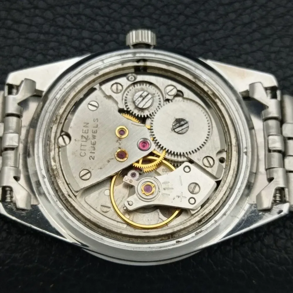 Vintage 1981 Citizen Manual Mens Silver Watch & Beige accents